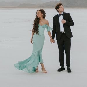 House of CB Set worn for an hour.